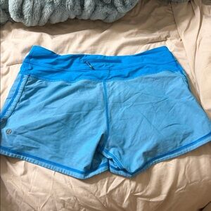 LuLuLemon Groovy Run Shorts Beach Blanket Blue Rare Find EUC - size 8